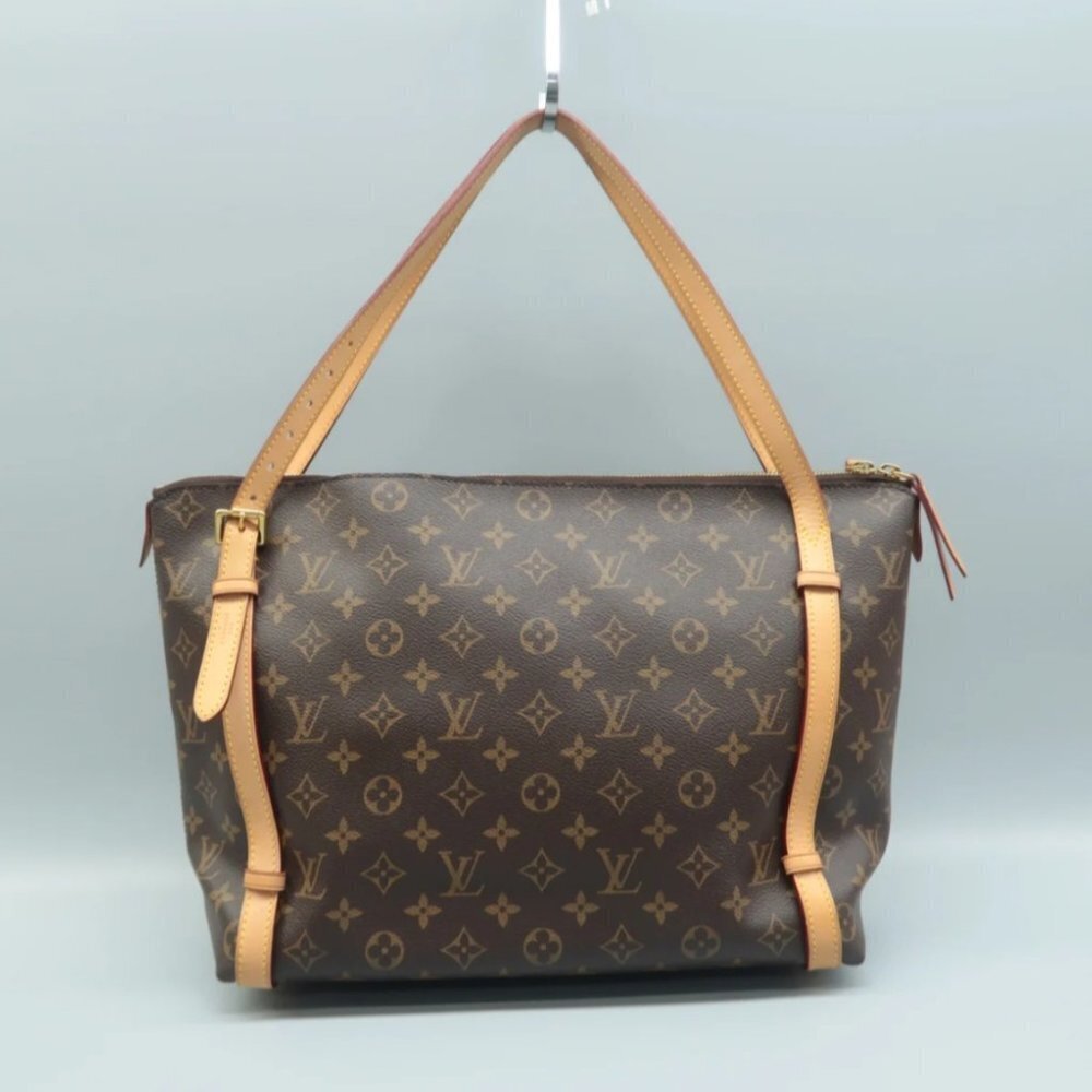 100% Authentic Louis Vuitton Brown Monogram Canvas Shoulder Bag - Picture 3 of 13